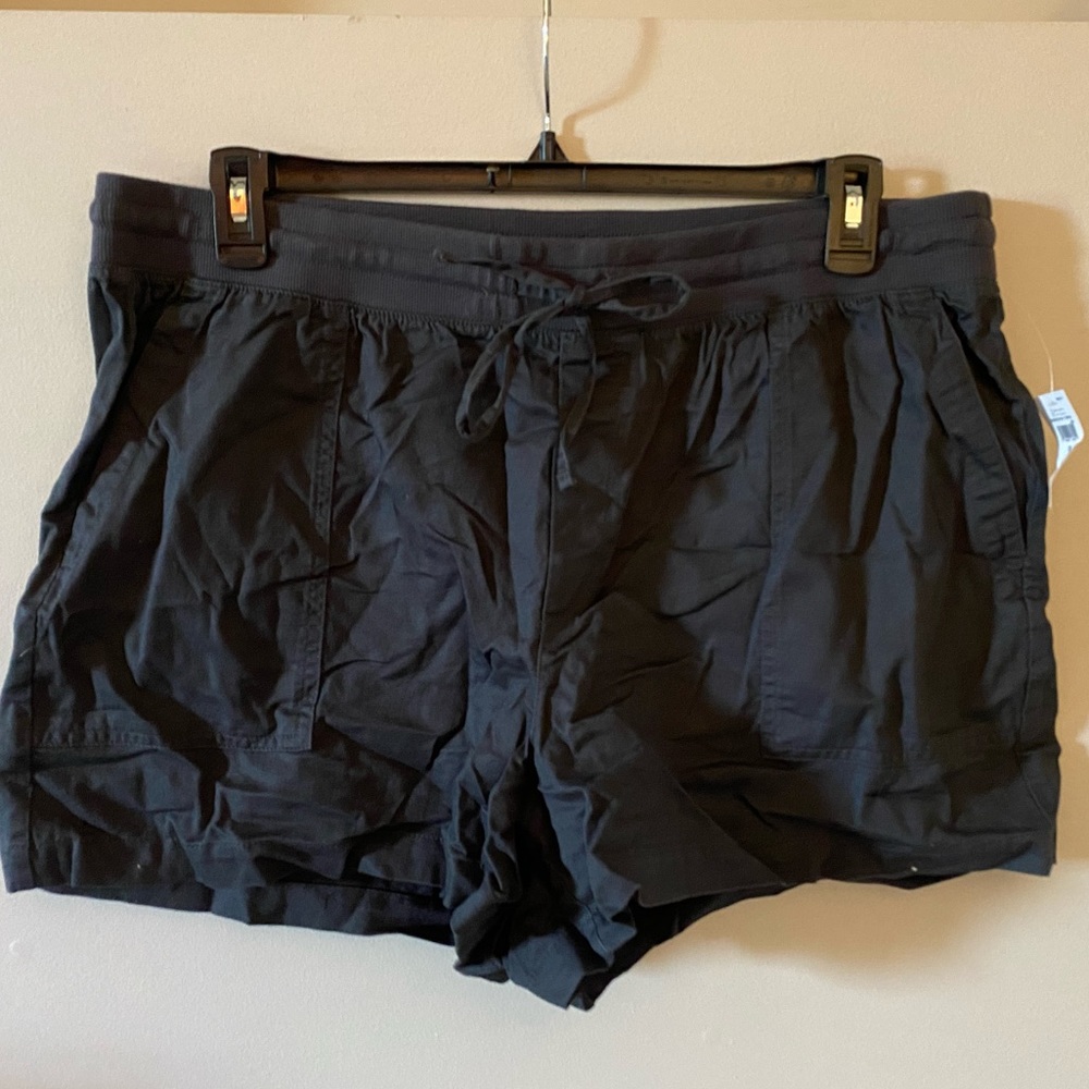 GAP shorts